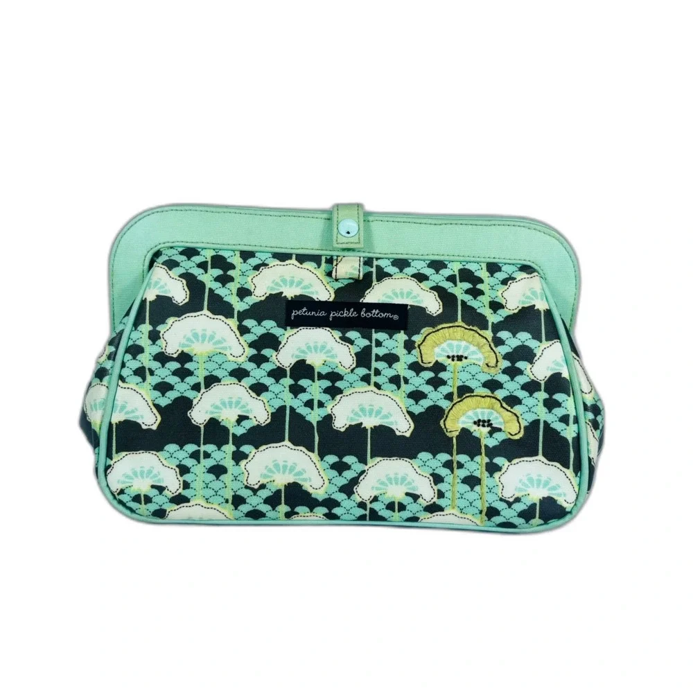 Petunia Pickle Bottom Diaper Bag Clutch Wristlet Green Fans Changing Pad